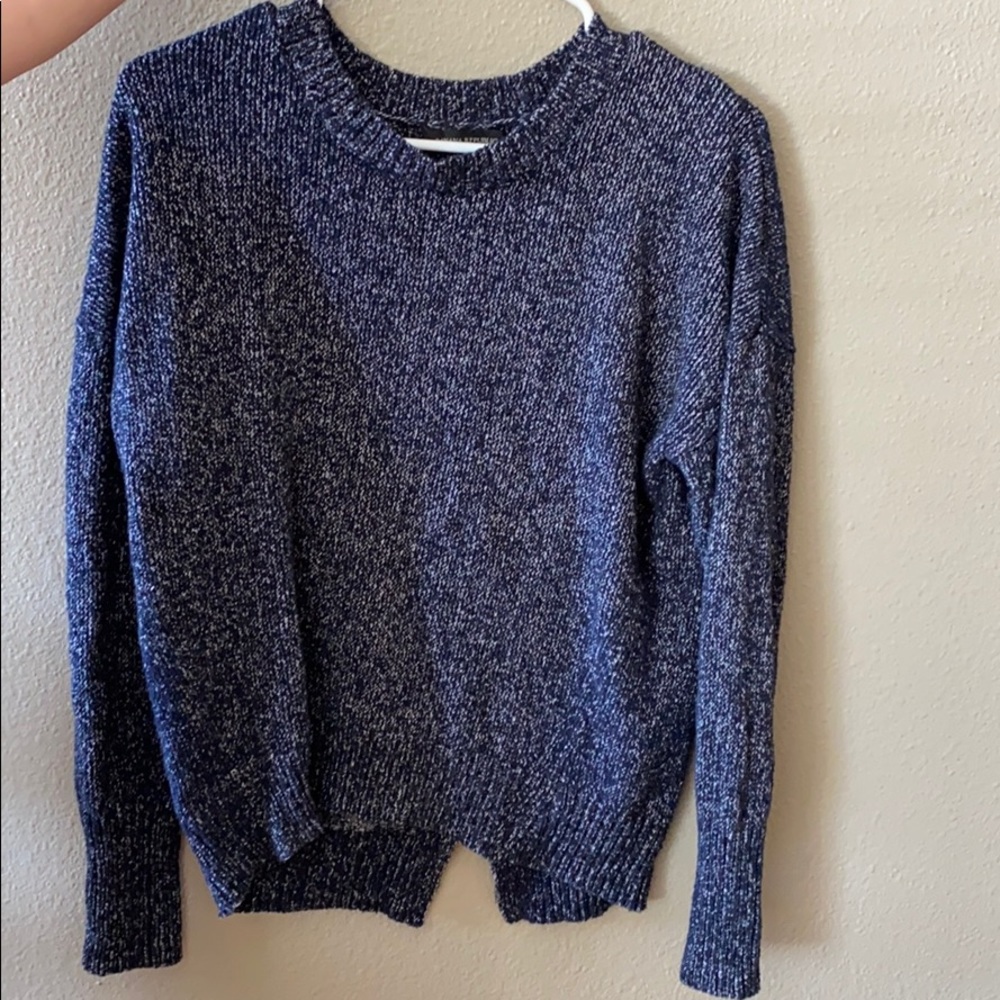 Banana republic sweater size medium . Navy blue